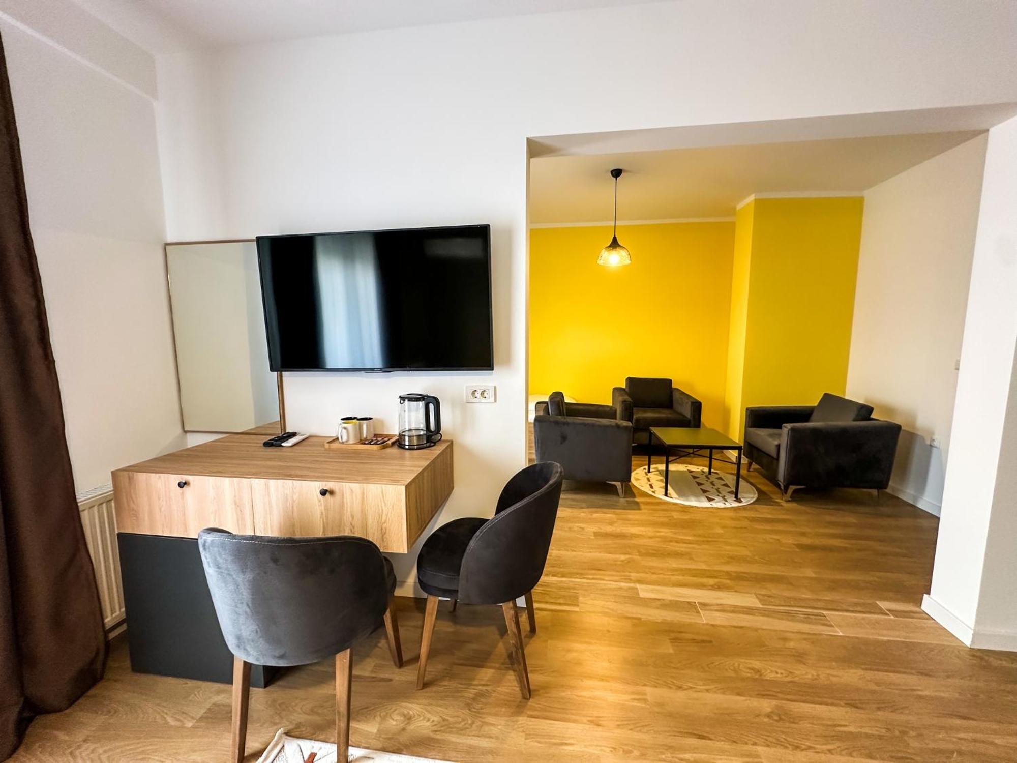 Grand Apartments Prishtina 프리슈티나 외부 사진